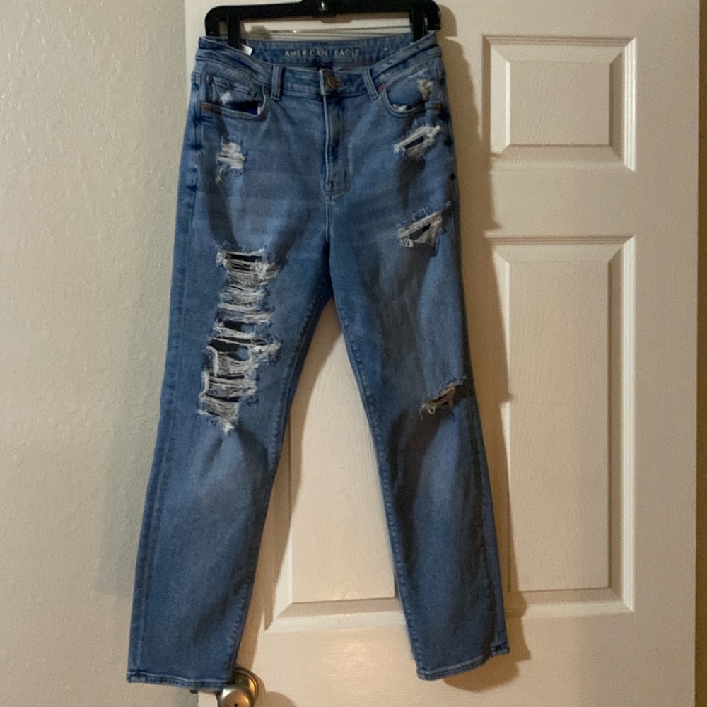 American Eagle, Mom Jean with rips